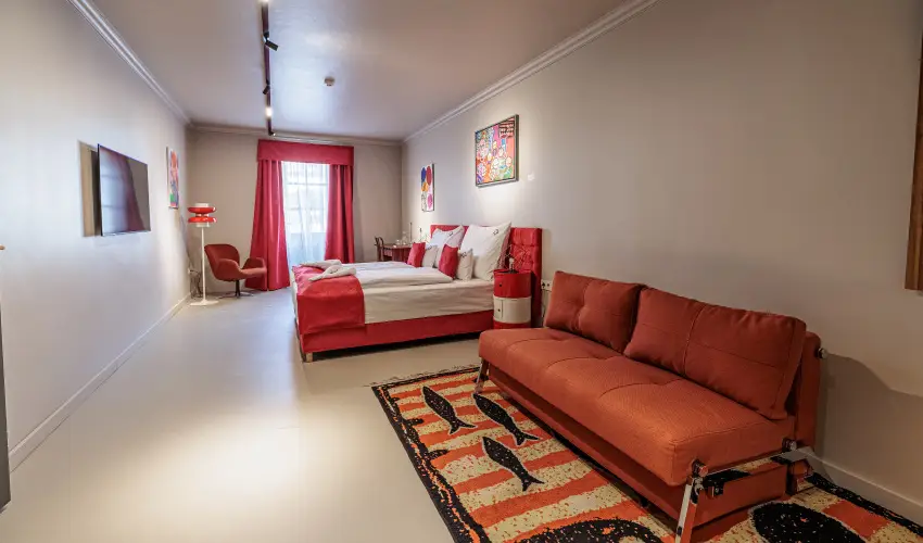 Barka Galria Hotel s tterem Tllya - Pnksd