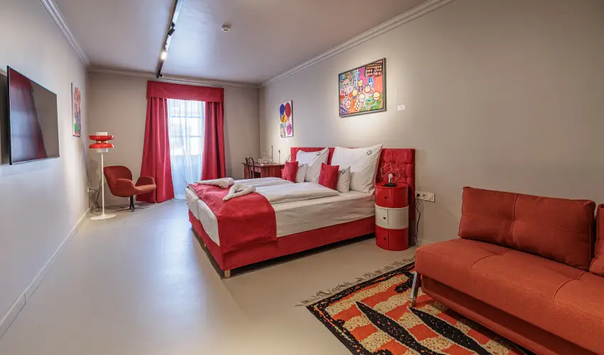 Barka Galria Hotel s tterem Tllya - Pnksd