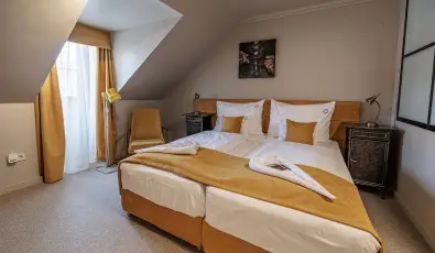 Barka Galria Hotel s tterem Tllya