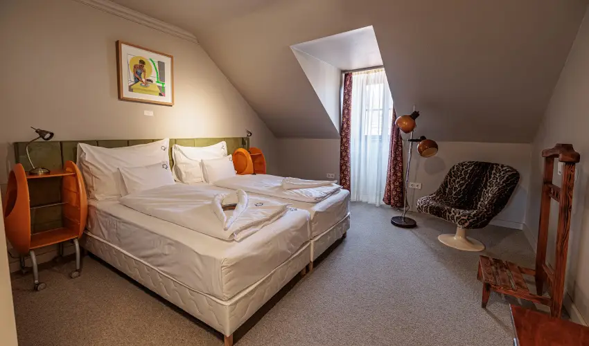 Barka Galria Hotel s tterem Tllya - Pnksd