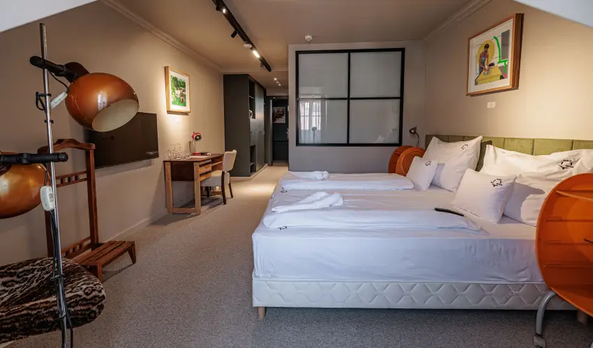 Barka Galria Hotel s tterem Tllya - Pnksd