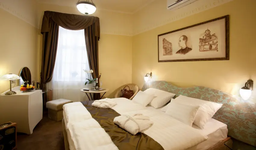 Barokk Hotel Promend Gyr - Pnksd 