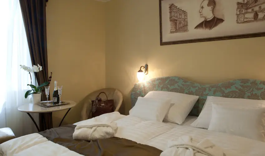 Barokk Hotel Promend Gyr - Pnksd 