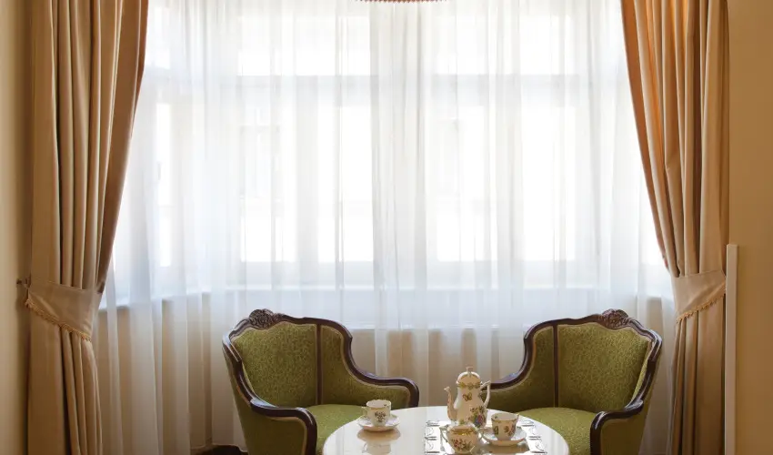 Barokk Hotel Promend Gyr - Pnksd 