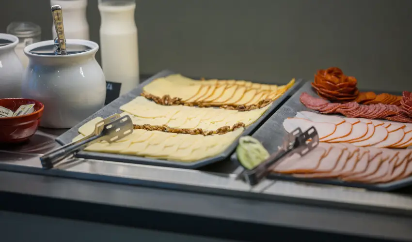 Baross City Hotel Budapest - Pnksd - teljes elrefizetssel