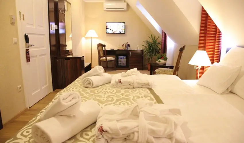 Batthyny Kastlyszll Zalacsny - Pnksd (min. 2 j)