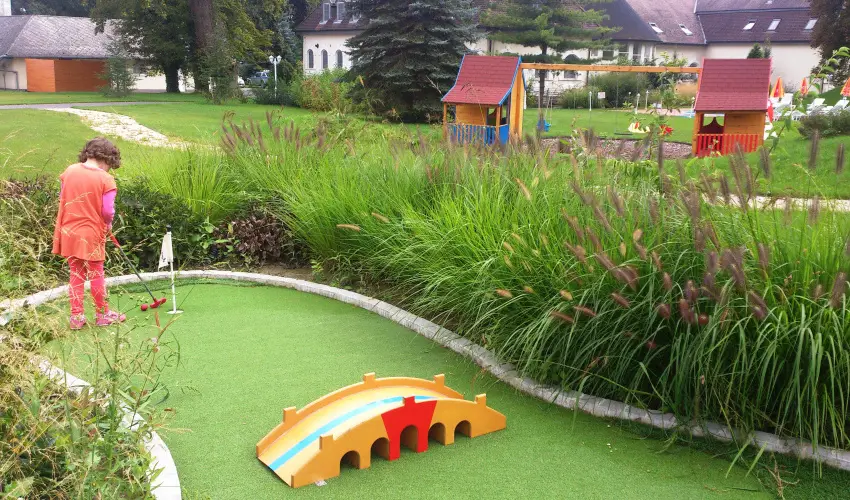 Batthyny Kria Zalacsny - Pnksd (min. 3 j)