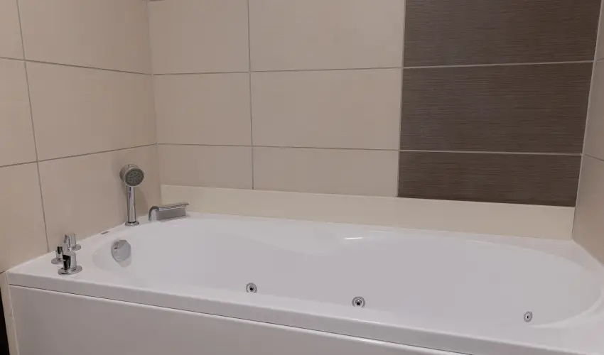 Bazilika alatti Panzi Esztergom - Pnksd 