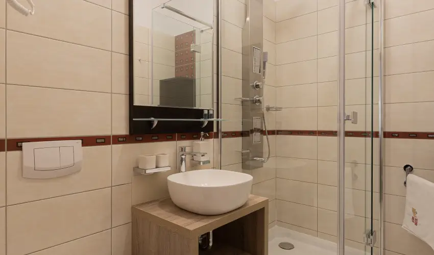 Bazilika alatti Panzi Esztergom - Pnksd 