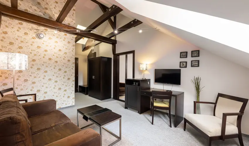 Bazilika alatti Panzi Esztergom - Pnksd 