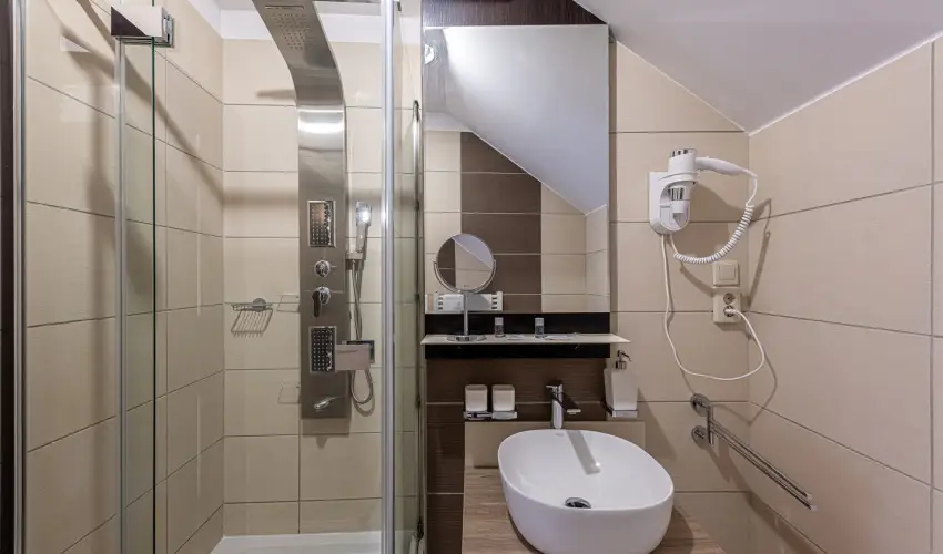 Bazilika alatti Panzi Esztergom - Pnksd 