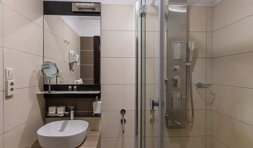 Bazilika alatti Panzi Esztergom - Pnksd 