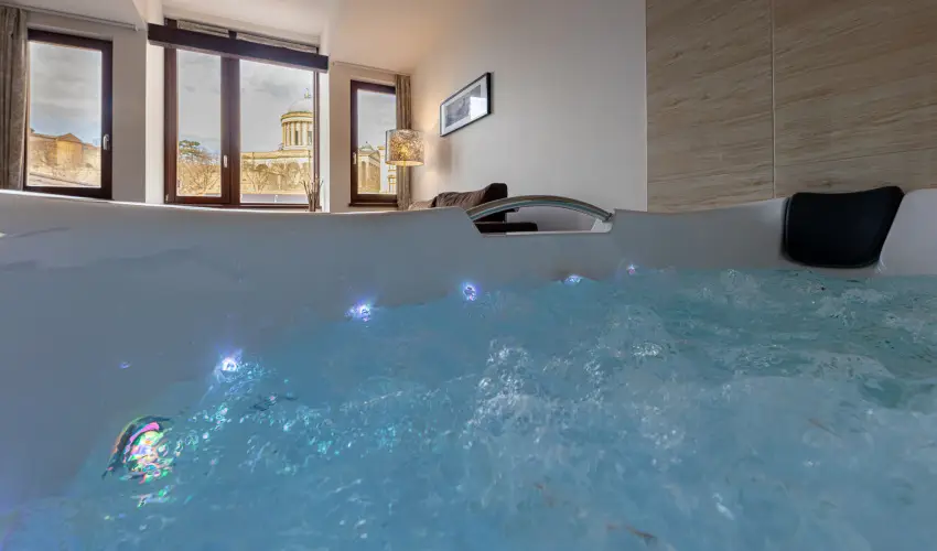 Bazilika alatti Panzi Esztergom - Pnksd 