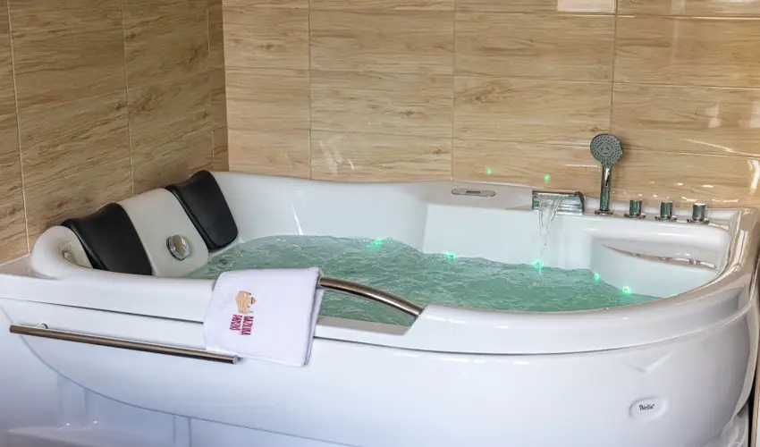 Bazilika alatti Panzi Esztergom - Pnksd 