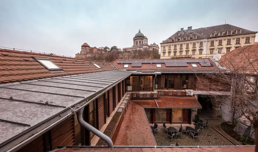 Bazilika alatti Panzi Esztergom - Pnksd 