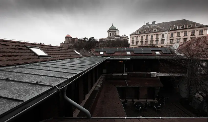 Bazilika alatti Panzi Esztergom - Pnksd 