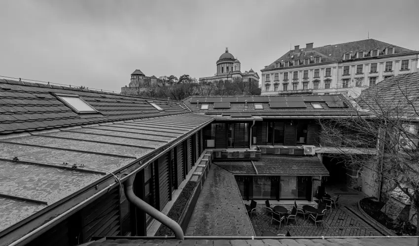 Bazilika alatti Panzi Esztergom - Pnksd 