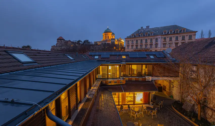 Bazilika alatti Panzi Esztergom - Pnksd 