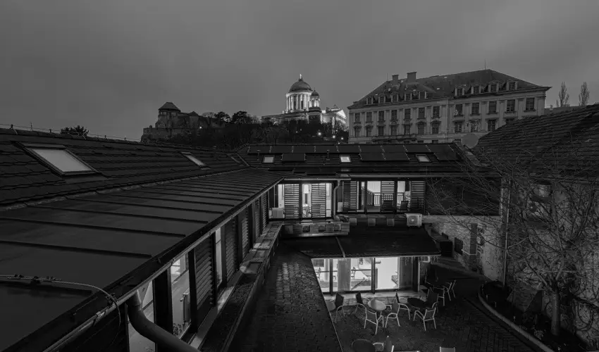 Bazilika alatti Panzi Esztergom - Pnksd 