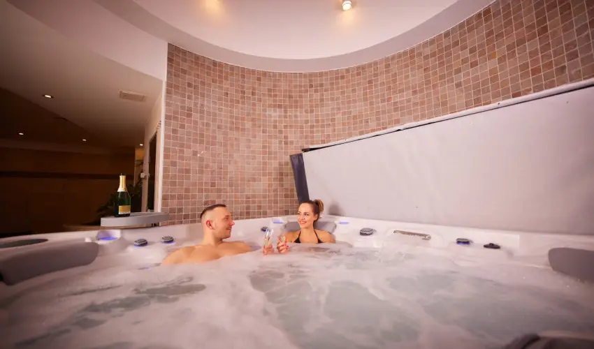 Bazilika alatti Panzi Esztergom - Pnksd 