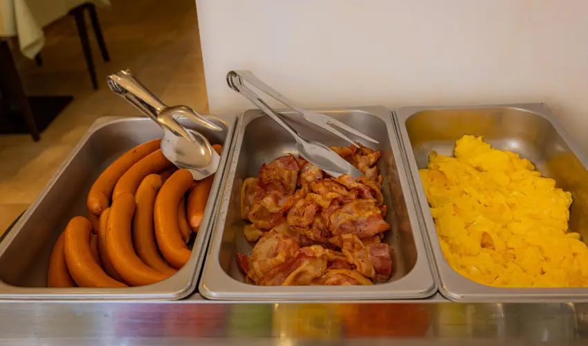 Bazilika alatti Panzi Esztergom - Pnksd 