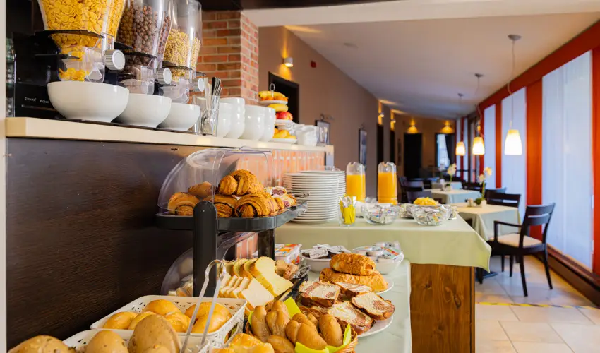 Bazilika alatti Panzi Esztergom - Pnksd 