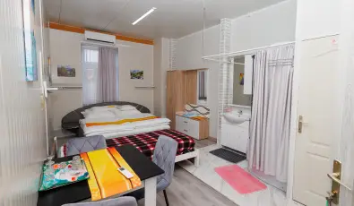 B�k�si Apartmanok B�k�s