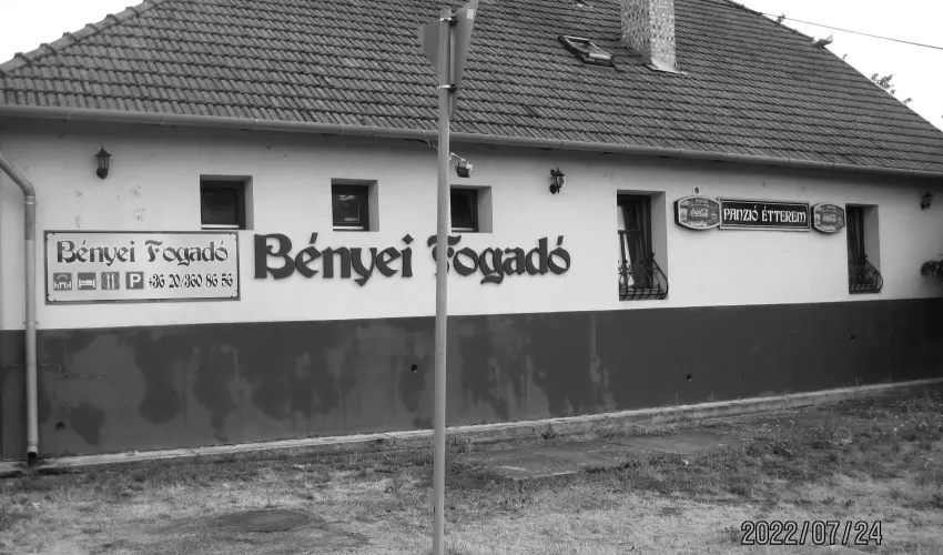 B�nyei Fogad� �s �tterem Erd�b�nye - P�nk�sd 