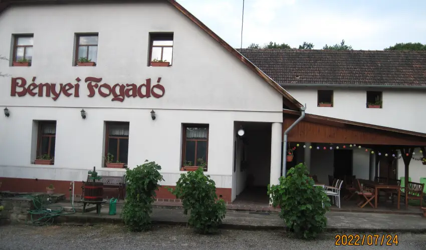 Bnyei Fogad s tterem Erdbnye - Pnksd 