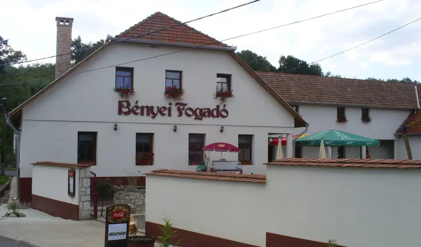 Bnyei Fogad s tterem Erdbnye - Pnksd 