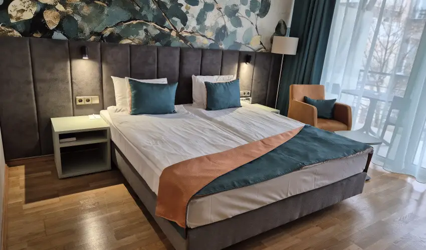 Sz�pia Bio & Art Hotel Zs�mb�k - P�nk�sd - teljes el�refizet�ssel (min. 2 �j)