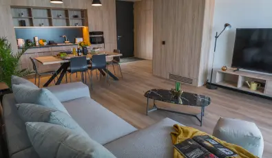 BJ81 Suite Hotel Sifok