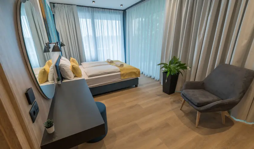 BJ81 Suite Hotel Sifok - Pnksd (min. 3 j)