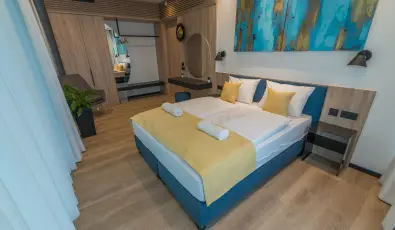 BJ81 Suite Hotel Sifok