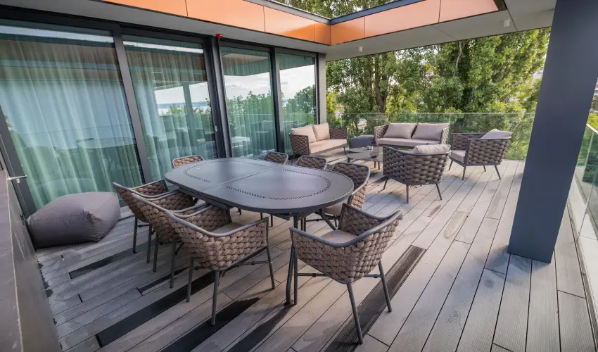 BJ81 Suite Hotel Sifok - Pnksd (min. 3 j)