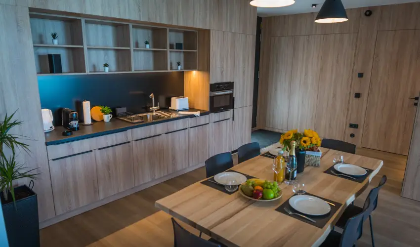 BJ81 Suite Hotel Sifok - Pnksd (min. 3 j)