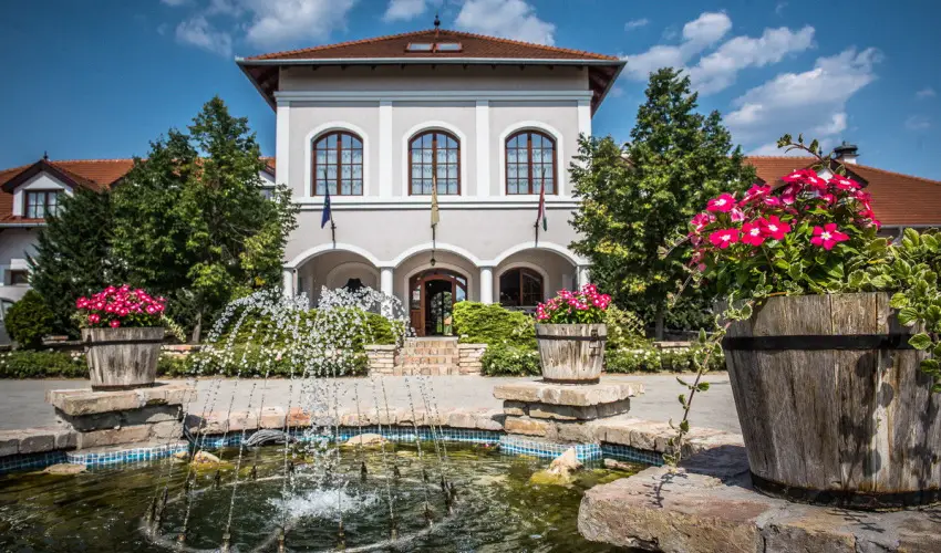 Bodrogi Kúria Wellness Hotel Inárcs - Pünkösd