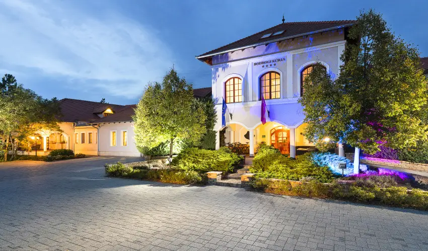 Bodrogi Kúria Wellness Hotel Inárcs - Pünkösd