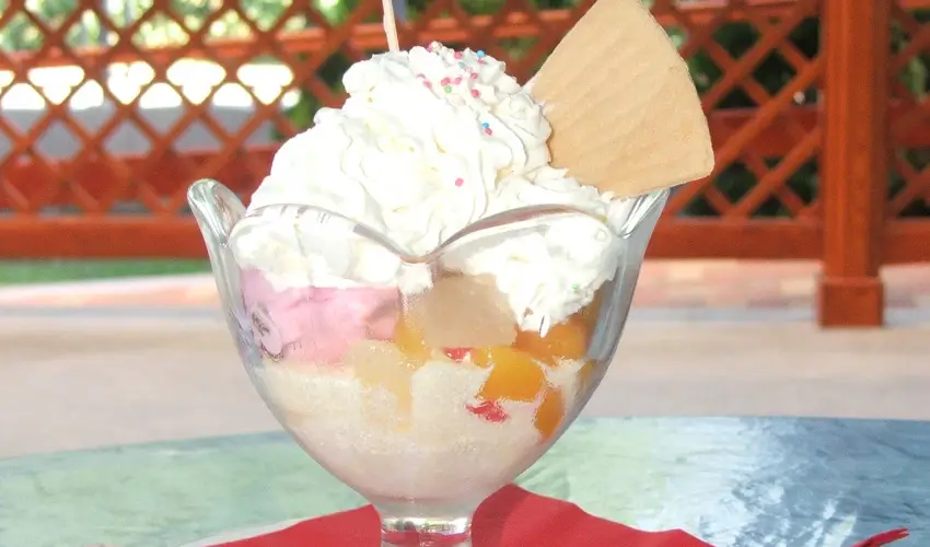 Boglrka Panzi-tterem  Mezkvesd - Pnksd (min. 2 j)