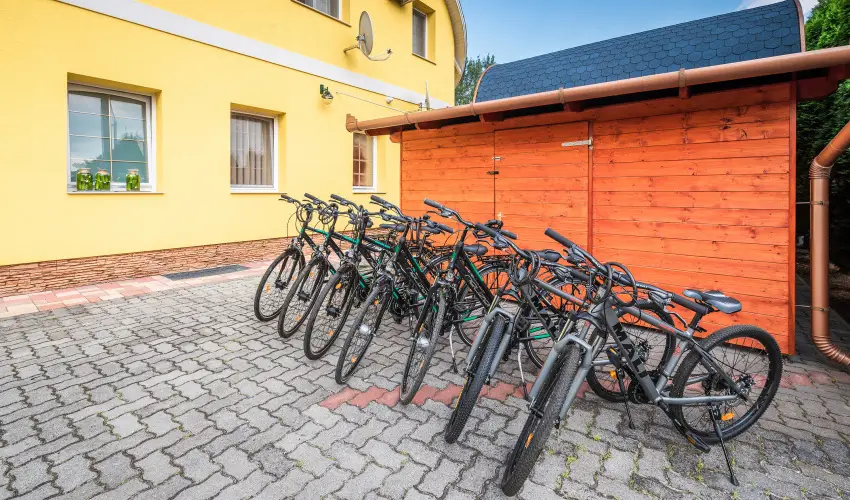 Boglrka Panzi-tterem  Mezkvesd - Pnksd (min. 2 j)