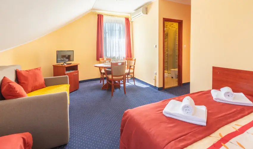 Boglrka Panzi-tterem  Mezkvesd - Pnksd (min. 2 j)