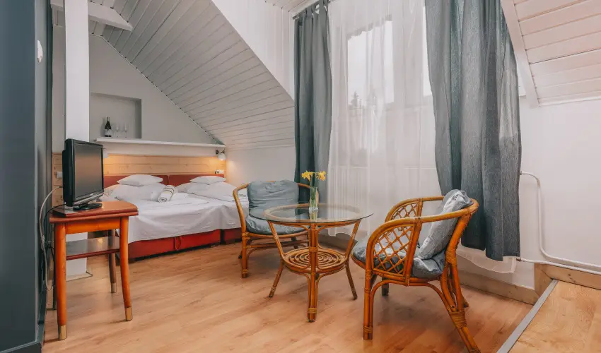 Borbartok Panzi Badacsonytomaj - Pnksd (min. 2 j)