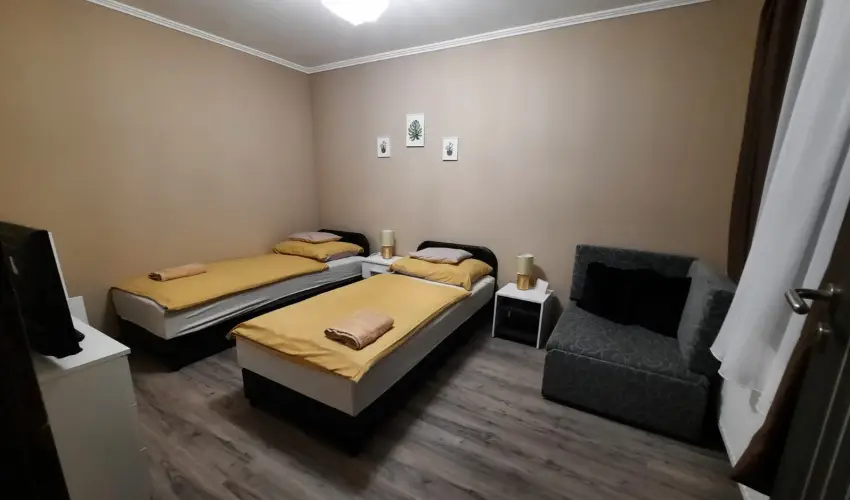 Borostyn Szllshely Debrecen - Pnksd (min. 2 j)