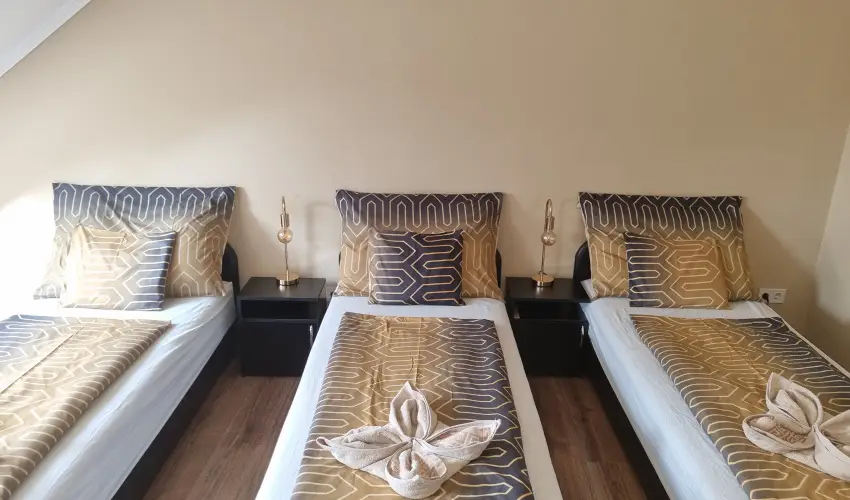 Borostyn Szllshely Debrecen - Pnksd (min. 2 j)