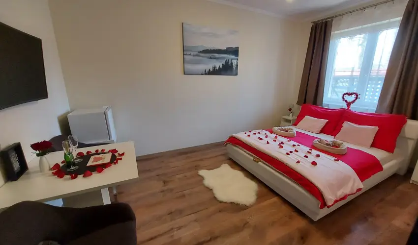 Borostyn Szllshely Debrecen - Pnksd (min. 2 j)