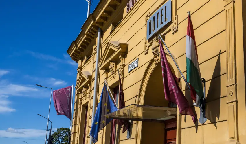 Boutique Hotel Sopianae Pcs - Pnksd 