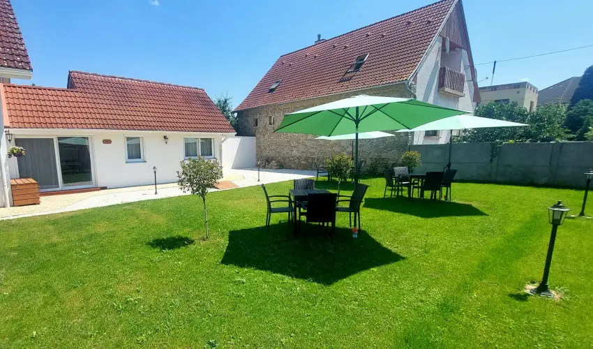 Bk City Apartments Bk, Bkfrd - Pnksd