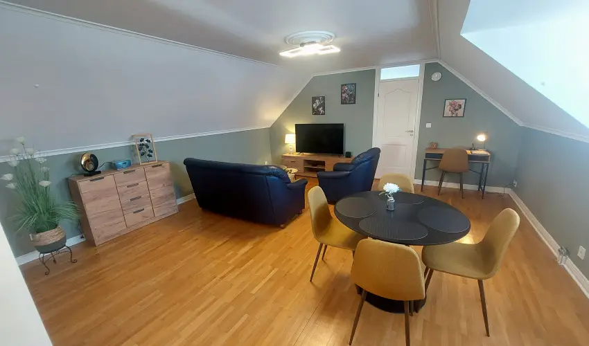 Bk City Apartments Bk, Bkfrd - Pnksd