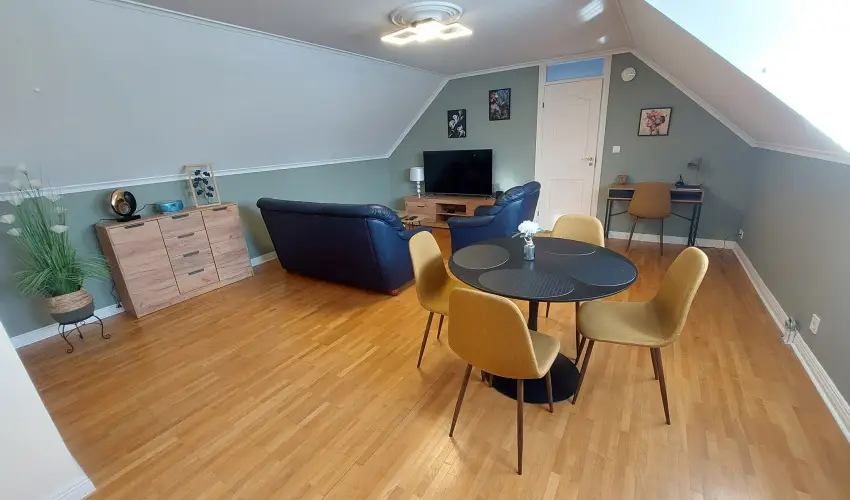 Bk City Apartments Bk, Bkfrd - Pnksd