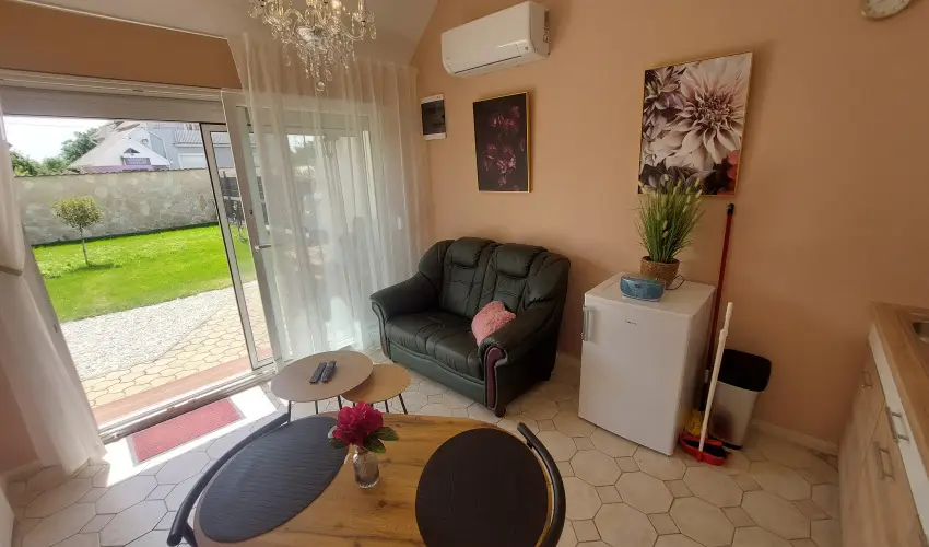 Bk City Apartments Bk, Bkfrd - Pnksd